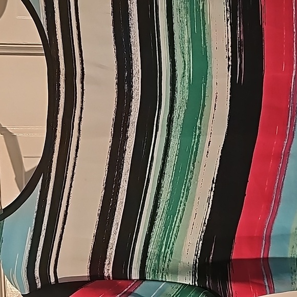 Colorful Flowy Top - Picture 3 of 4